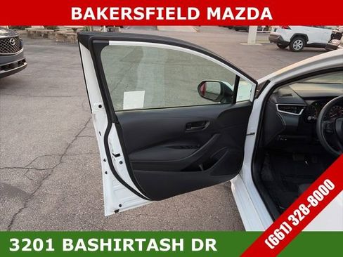 Used 2023 Toyota Corolla LE image 21