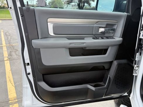 Used 2018 RAM 1500 Big Horn image 9