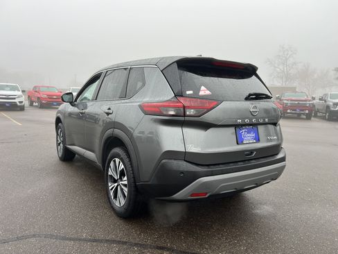 Used 2022 Nissan Rogue SV image 5