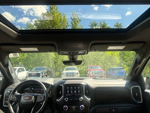 Certified 2021 GMC Sierra 1500 AT4 w/ AT4 Premium Package AWD/4WD image 43