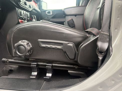 Used 2021 Jeep Gladiator Rubicon w/ Uconnect 4C Nav & Sound Group image 19