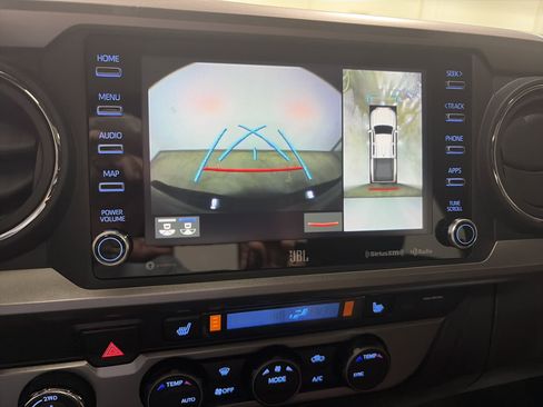 Used 2023 Toyota Tacoma Limited image 22