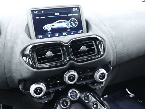 Used 2020 Aston Martin V8 Vantage Coupe RWD image 48