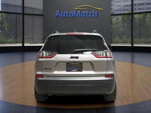 Used 2020 Jeep Cherokee Latitude Plus AWD/4WD image 10