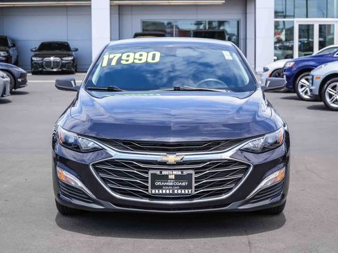 Used 2023 Chevrolet Malibu LS FWD image 2