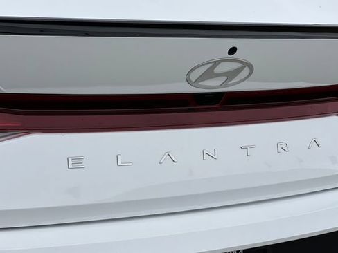 New 2026 Hyundai Elantra SEL Sport FWD image 8
