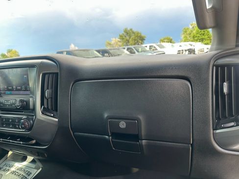 Used 2019 Chevrolet Silverado 1500 LT AWD/4WD image 20