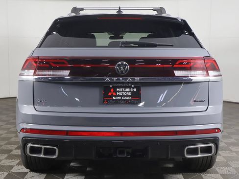 Used 2024 Volkswagen Atlas Cross Sport SEL Premium R-Line AWD/4WD image 16