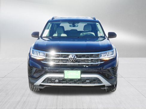 Used 2022 Volkswagen Atlas SE image 2