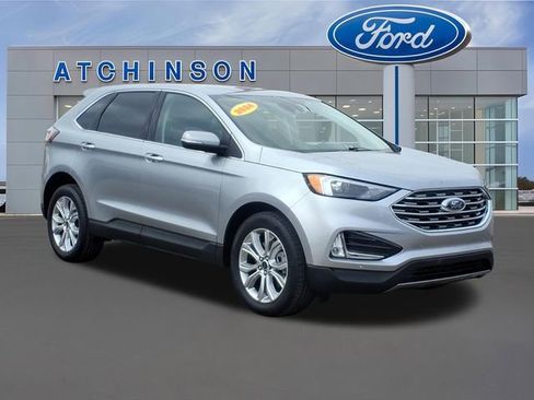 Certified 2024 Ford Edge Titanium AWD/4WD image 4