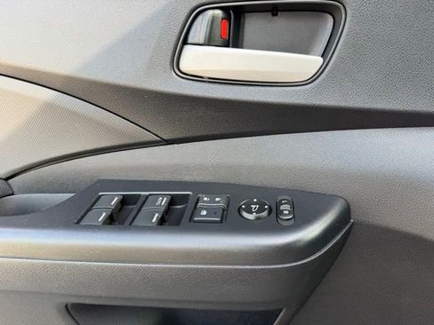 Used 2016 Honda CR-V SE image 5