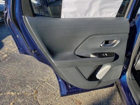 New 2026 Nissan Kicks SR w/ Cold Weather Package image 14