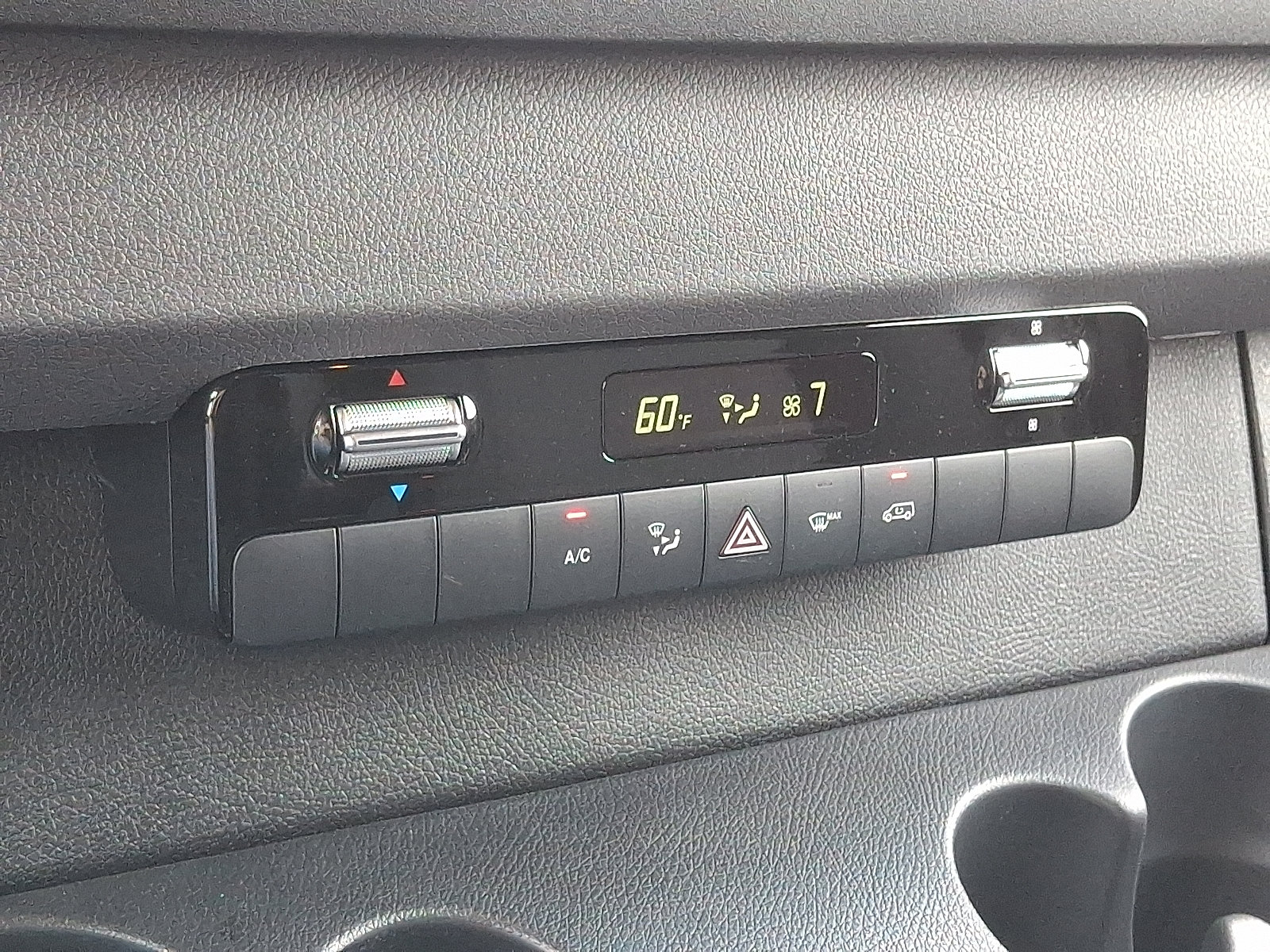Used 2025 Mercedes-Benz Sprinter 2500 image 16