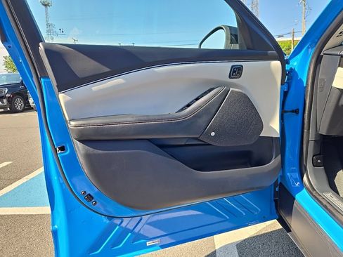 Used 2022 Ford Mustang Mach-E Premium AWD/4WD image 16