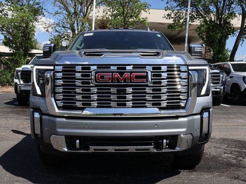 New 2026 GMC Sierra 2500 Denali w/ Denali Reserve Package AWD/4WD image 2