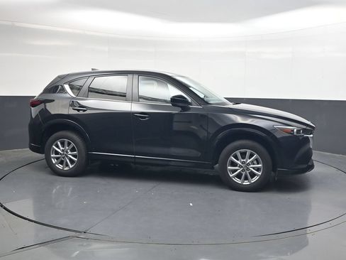 Used 2025 MAZDA CX-5 AWD 2.5 S w/ Preferred Package image 4