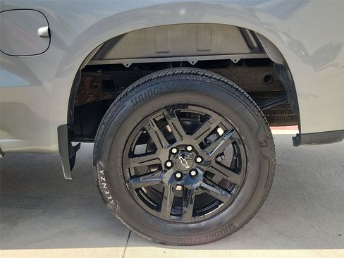 Used 2023 Chevrolet Silverado 1500 Custom RWD image 31