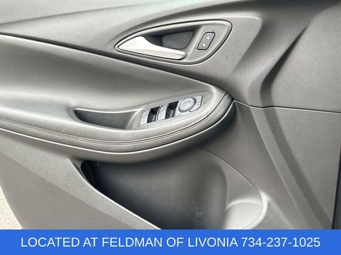Certified 2025 Buick Encore GX Preferred FWD image 20