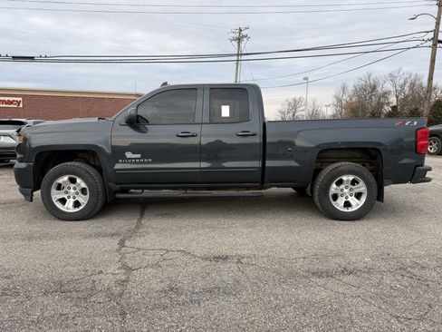 Used 2018 Chevrolet Silverado 1500 LT w/ All Star Edition image 3