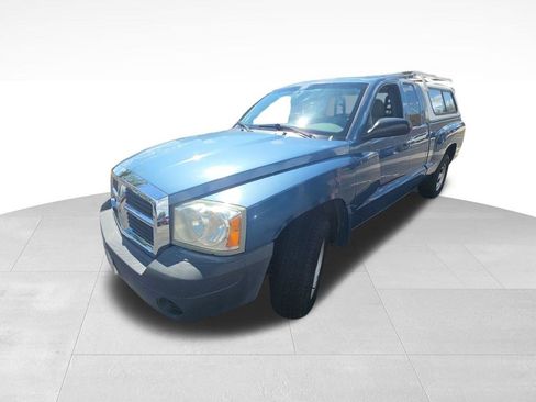 Used 2006 Dodge Dakota ST RWD image 1