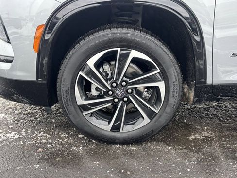 Used 2025 Buick Enclave Sport Touring w/ Power Package image 10