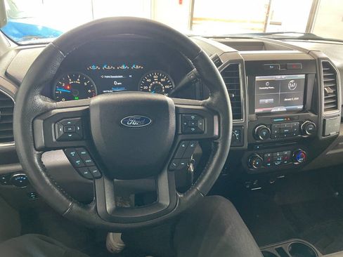 Used 2015 Ford F150 XLT w/ Equipment Group 302A Luxury image 33