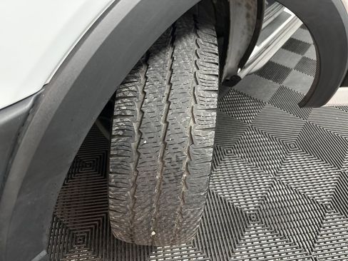 Used 2023 Ford Transit 350 XL image 37