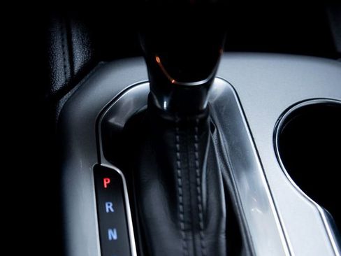 Used 2020 Chevrolet Blazer LT w/ LPO, Black Grille Bar Package image 27