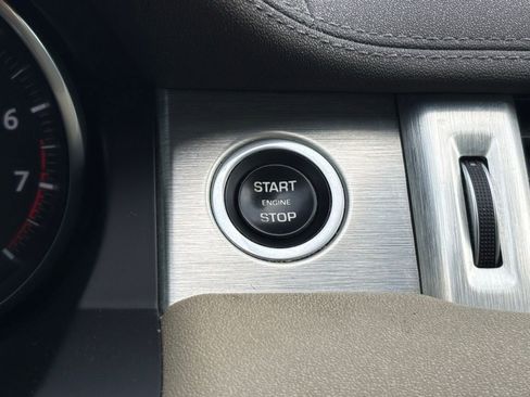 Used 2017 Land Rover Range Rover Evoque SE AWD/4WD image 13