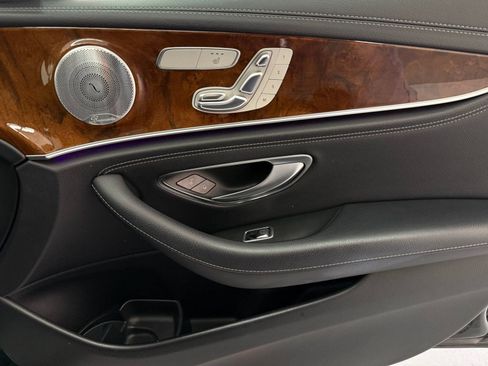 Certified 2018 Mercedes-Benz E 300 4MATIC image 26