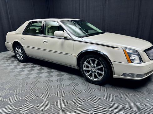 Used 2008 Cadillac DTS Performance FWD image 15