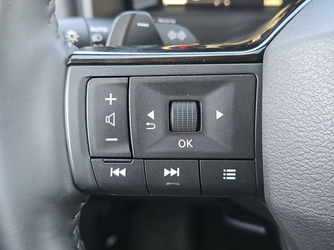 Used 2025 Nissan Rogue Platinum w/ Platinum Premium Package image 20