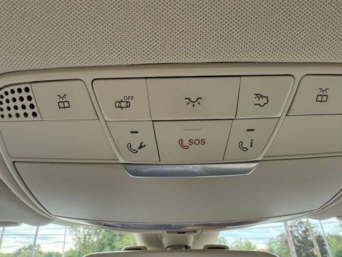 Used 2019 Mercedes-Benz GLC 300 4MATIC image 21