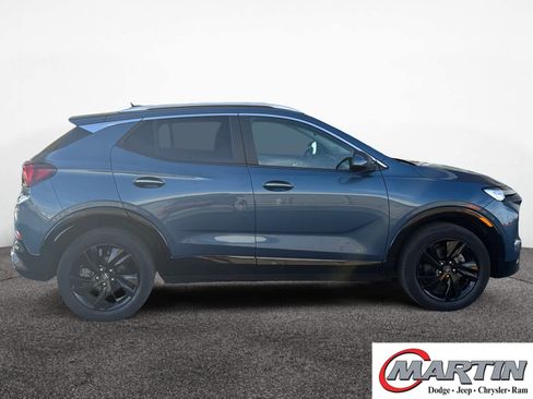 Used 2024 Buick Encore GX Sport Touring FWD image 6