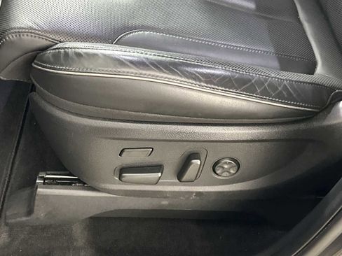 Used 2022 Hyundai Palisade Calligraphy image 12