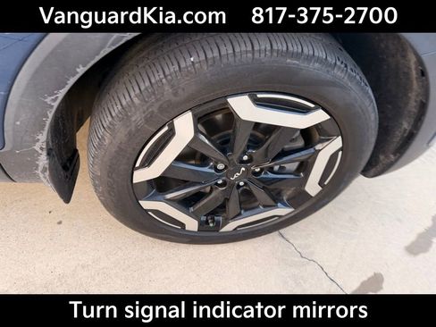 Used 2024 Kia Telluride S w/ S Sunroof Package image 11