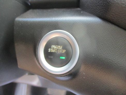 Used 2020 GMC Terrain SLT w/ Preferred Package image 12