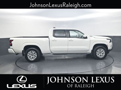 Used 2023 Nissan Frontier SV w/ Technology Package image 6