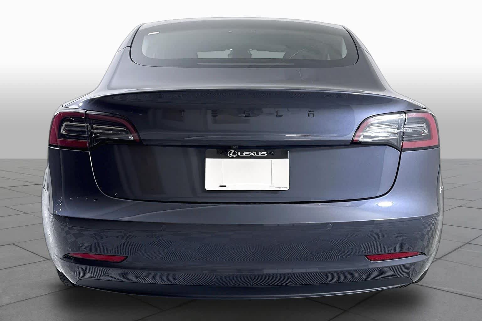 Used 2022 Tesla Model 3 RWD image 4