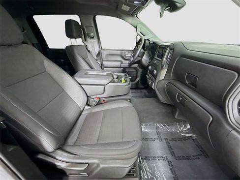 Used 2025 Chevrolet Silverado 2500 Custom w/ Custom Convenience Package image 26