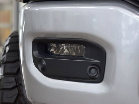 Used 2024 RAM 2500 Limited AWD/4WD image 12