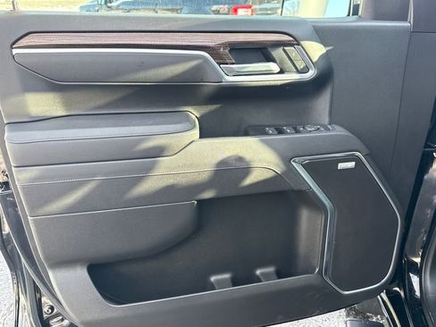 Used 2025 Chevrolet Silverado 1500 RST image 15