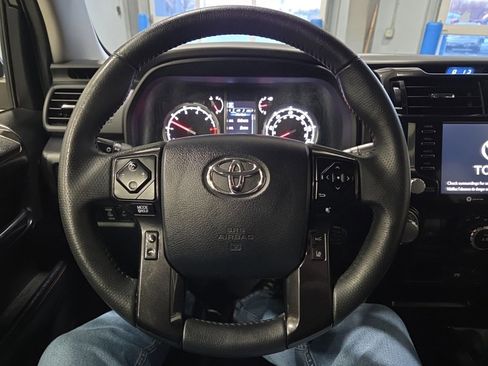 Certified 2024 Toyota 4Runner TRD Off-Road image 22