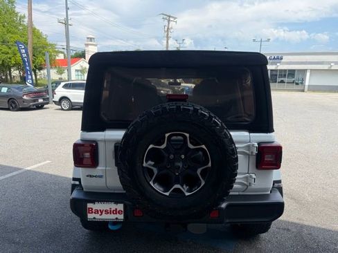 Used 2023 Jeep Wrangler Unlimited Rubicon 4xe w/ Cold Weather Group AWD/4WD image 8