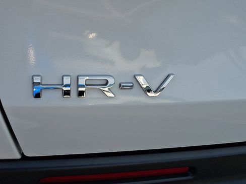 Certified 2024 Honda HR-V Sport image 30
