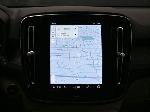 Used 2023 Volvo XC40 B5 Plus w/ Protection Package Premier image 14