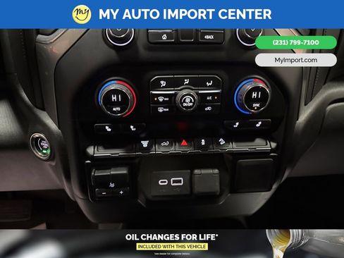 Used 2022 Chevrolet Silverado 2500 LT w/ Convenience Package image 21