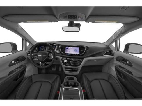 Used 2024 Chrysler Pacifica Touring-L FWD image 8