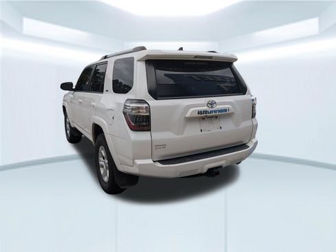 Used 2023 Toyota 4Runner SR5 Premium w/ Moonroof Package RWD image 2