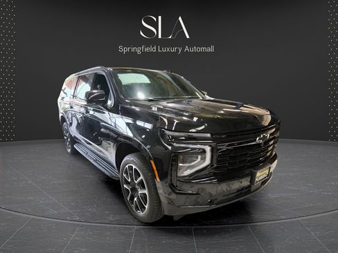 Used 2026 Chevrolet Suburban RST w/ Comfort Package AWD/4WD image 1